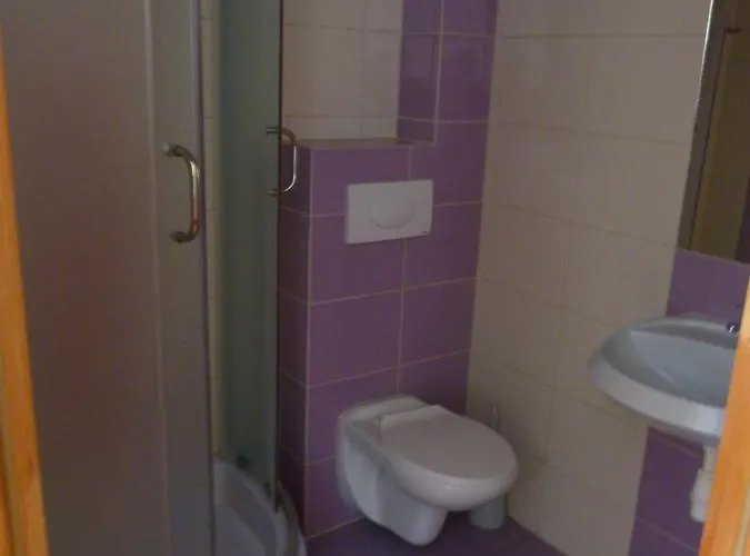 Imbir Pokoje I * 波别罗沃